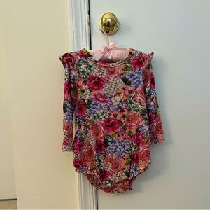 🌸Posh Peanut ruffled onesie🌸